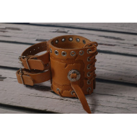 Držák nápoje BP kožený světle hnědý zdobení končak