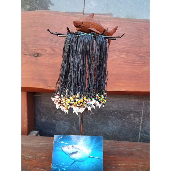 náhrdelník žraločí zub